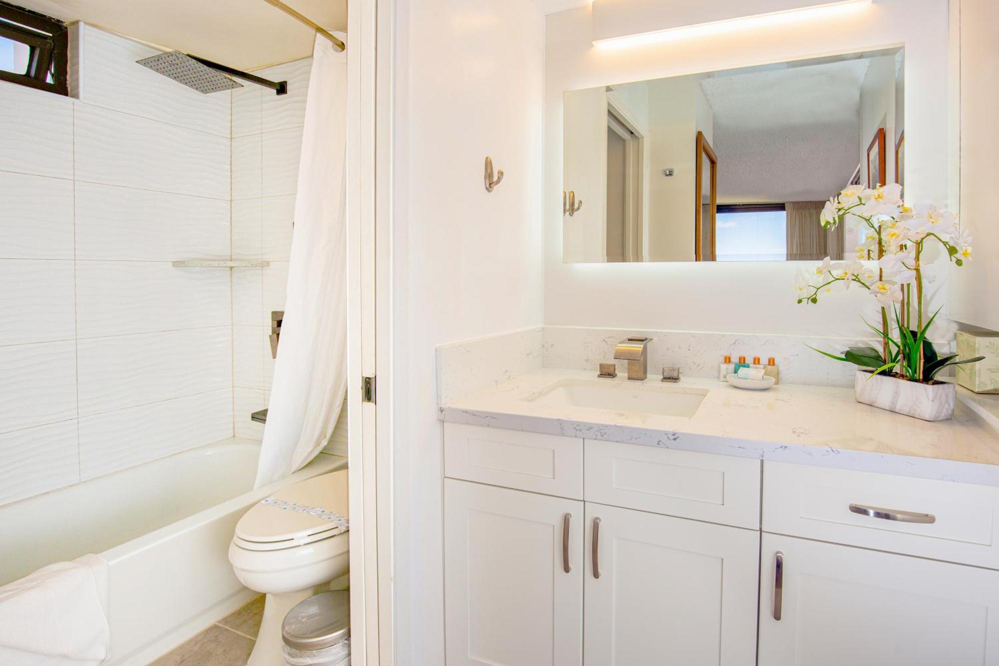 Renovated Ocean View Suite, Near Beach, Free Parking Гонолулу Экстерьер фото